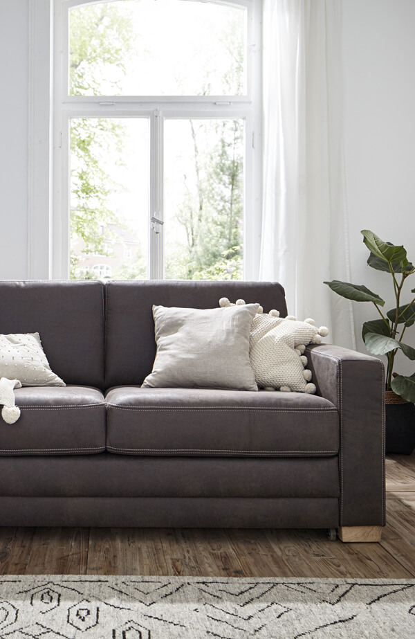 Schlafsofa Natura Lakeville in braun mit Holzfüßen